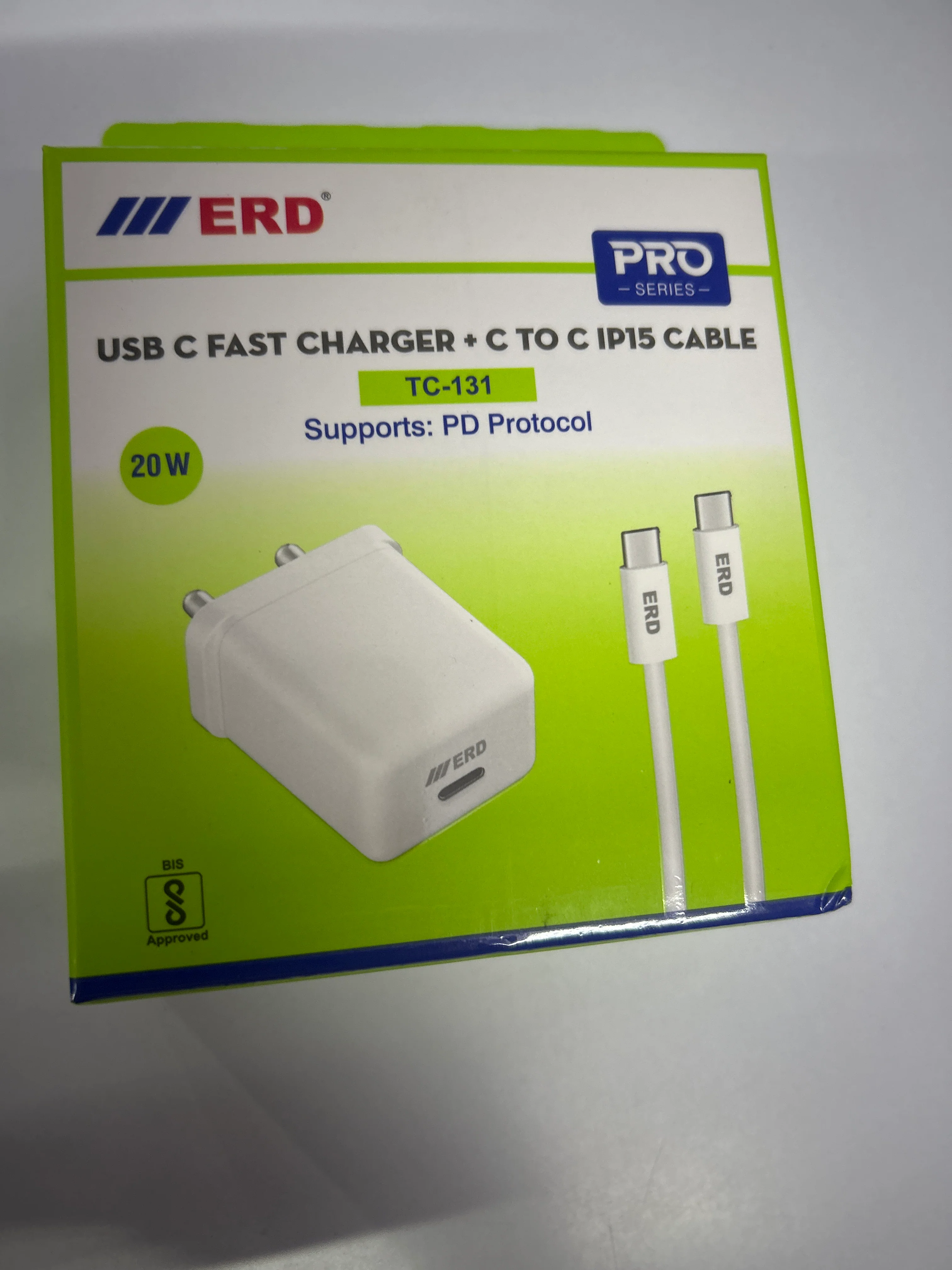ERD TC-131 ,20W Charger + C TO C IP 15 PD Cable