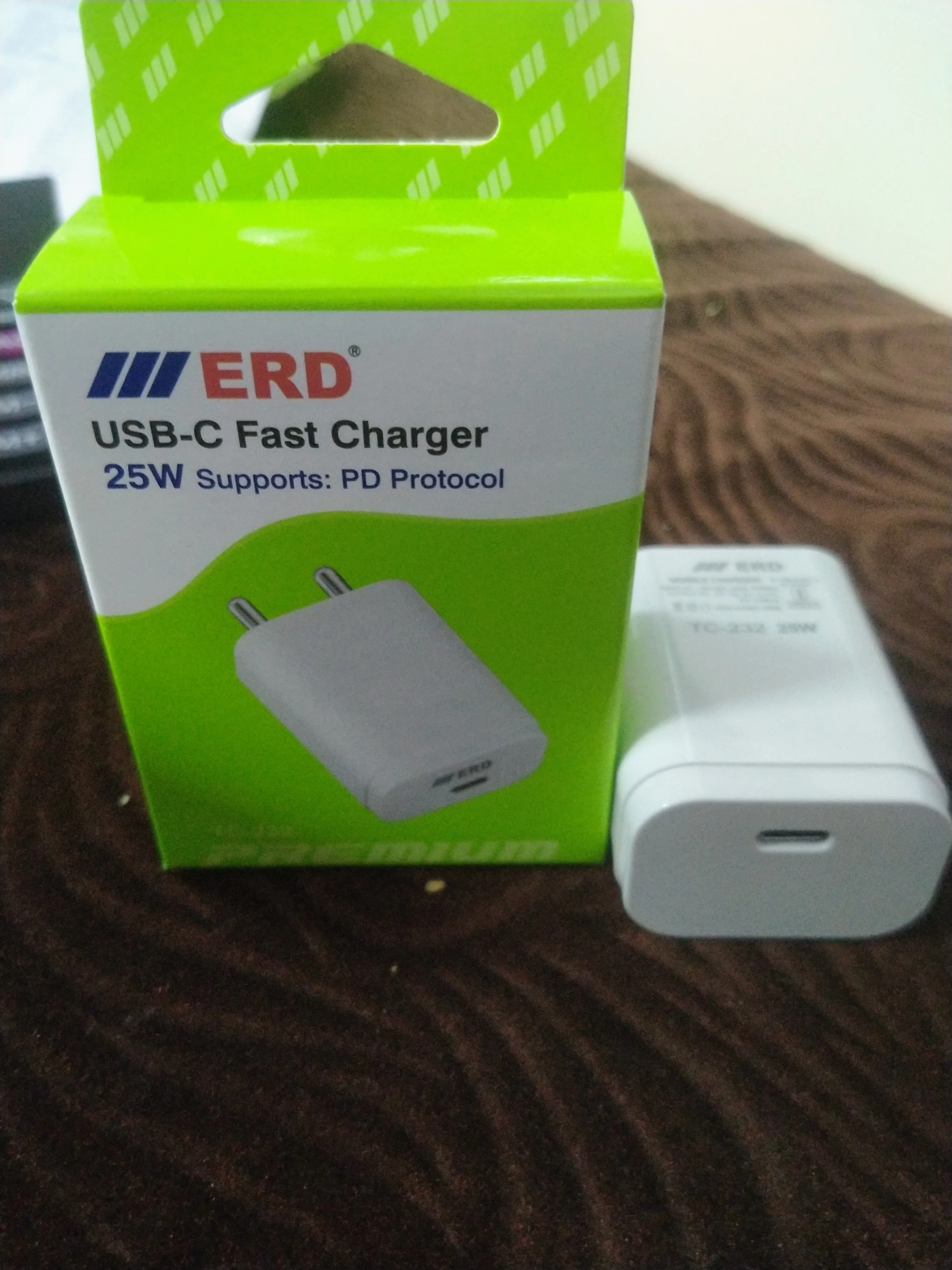 ERD TC-232/ tc-48 USB-C, 25W dock PD+QC charger